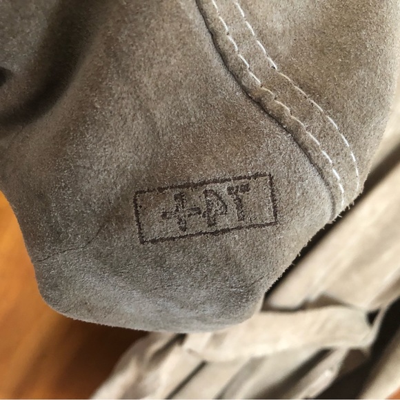 Vintage Levi’s suede jacket - Picture 6 of 12